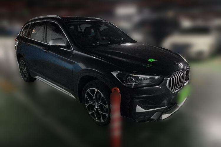Used BMW X1 2021 Restyled sDrive20Li Premium Edition Front Right 45 Deg