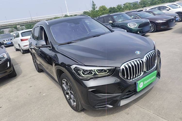 Used BMW X1 2021 sDrive25Li Leading Model Front Right 45 Deg