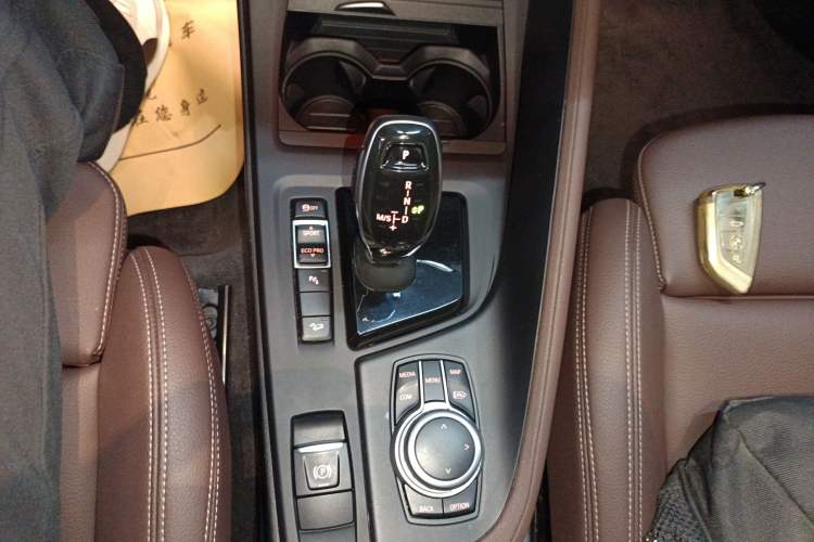 Used BMW X1 2021 sDrive25Li Leading Model Gear Lever