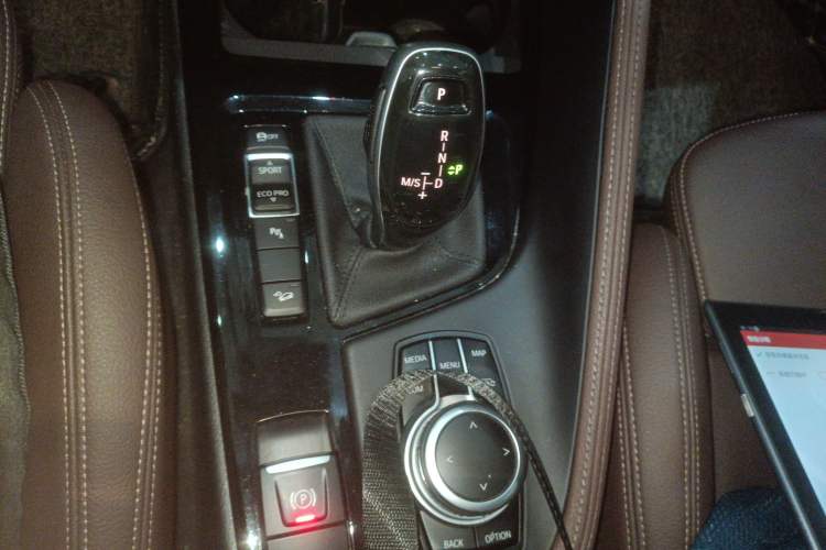 Used BMW X1 2021 xDrive25Li Luxury Model Gear Lever