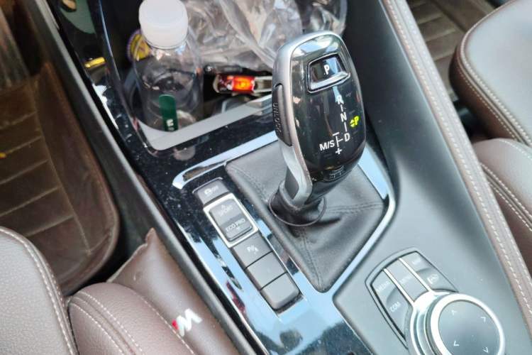 Used BMW X1 2021 sDrive20Li Premium Edition Gear Lever