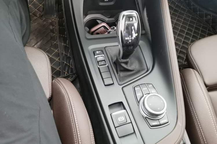 Used BMW X1 2021 Restyled sDrive25Li Leading Edition Gear Lever