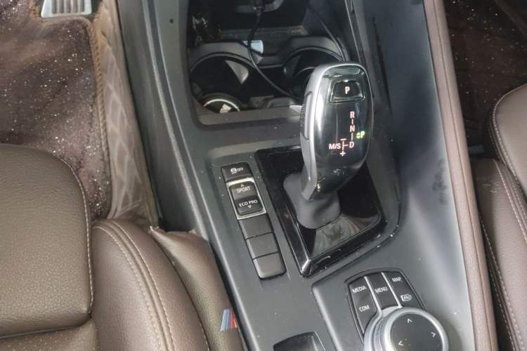 Used BMW X1 2021 Restyled sDrive25Li Leading Edition Gear Lever