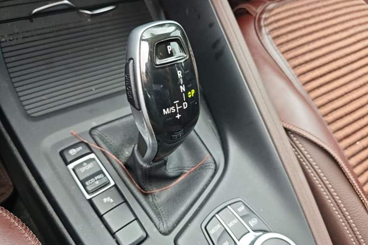 Used BMW X1 2021 sDrive25Li Leading Model Gear Lever