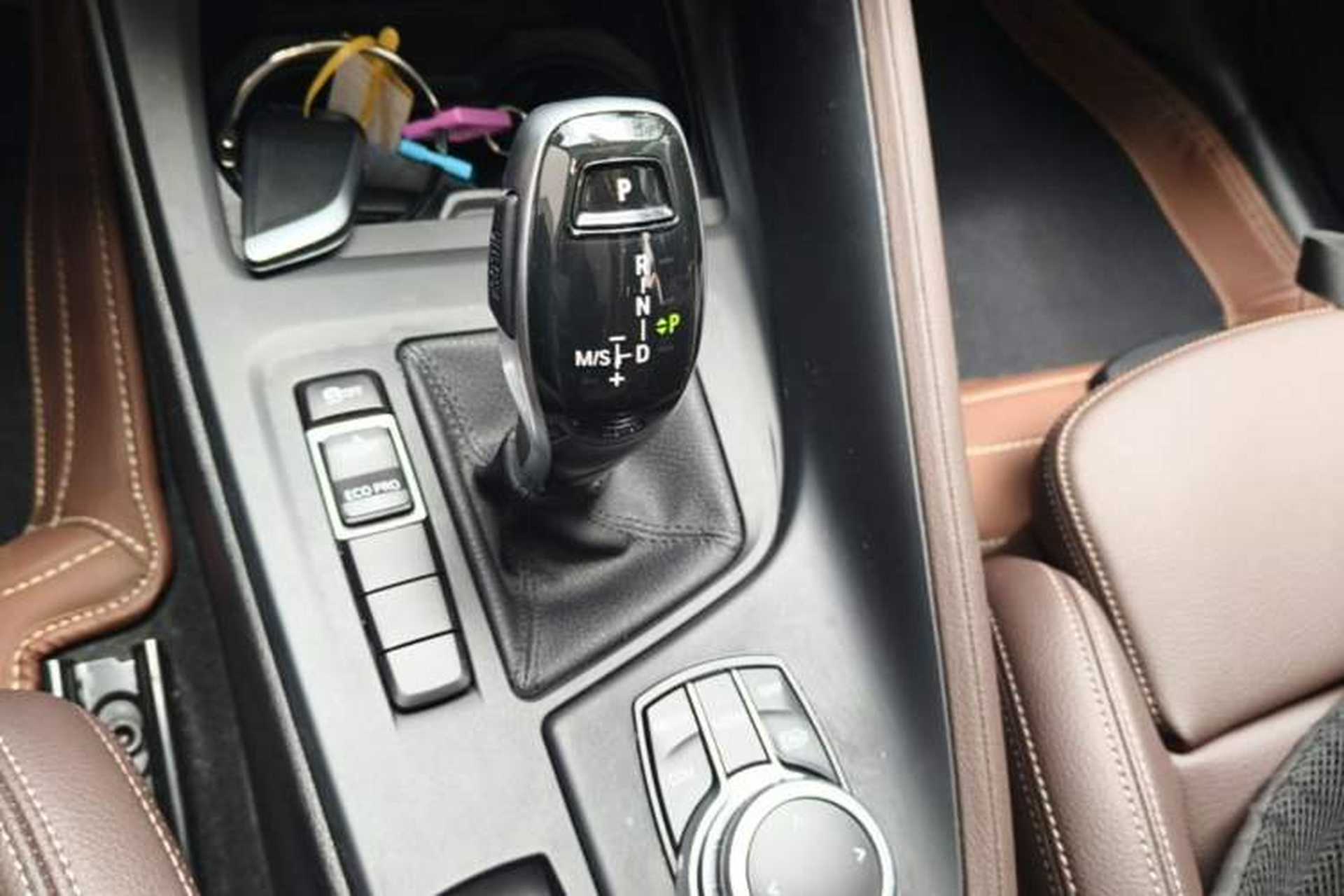 Used BMW X1 2021 sDrive25Li Leading Model Gear Lever