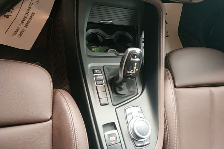 Used BMW X1 2021 Restyled sDrive25Li Leading Edition Gear Lever