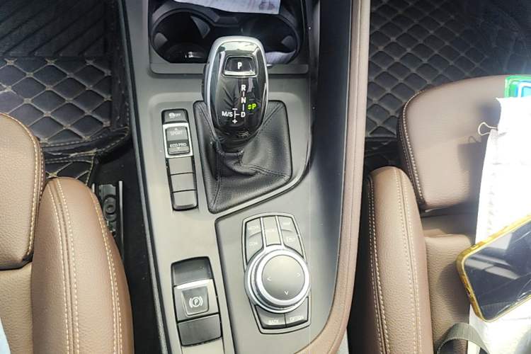 Used BMW X1 2021 sDrive25Li Leading Model Gear Lever