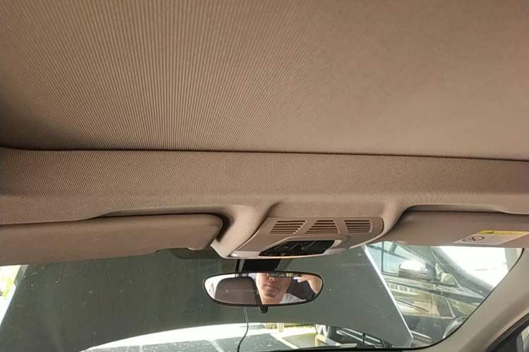 Used BMW X1 2021 Restyled sDrive25Li Leading Edition Headliner