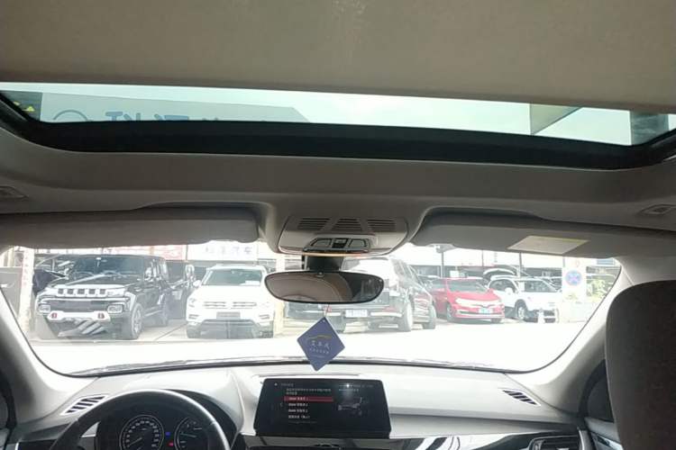 Used BMW X1 2021 Restyled sDrive25Li Leading Edition Headliner