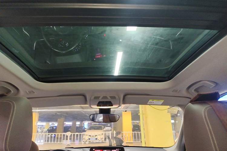 Used BMW X1 2021 sDrive25Li Leading Model Headliner