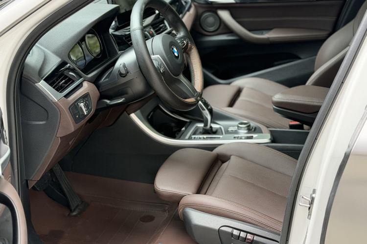 Used BMW X1 2021 Restyled sDrive25Li Leading Edition Interior 3