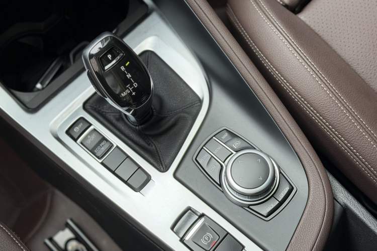 Used BMW X1 2021 Restyled sDrive25Li Leading Edition Interior 6