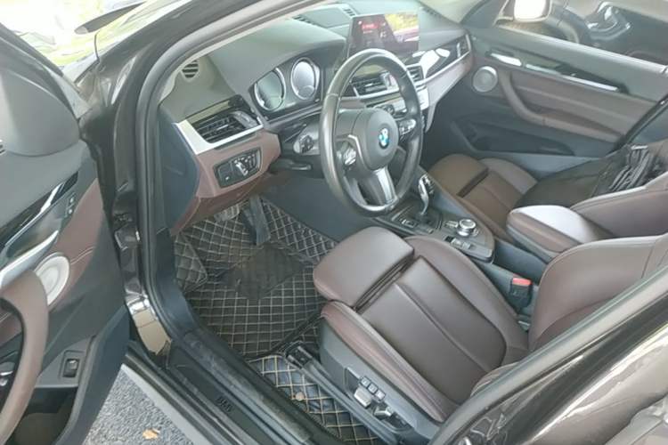 Used BMW X1 2021 Restyled sDrive25Li Leading Edition Left Front Seat