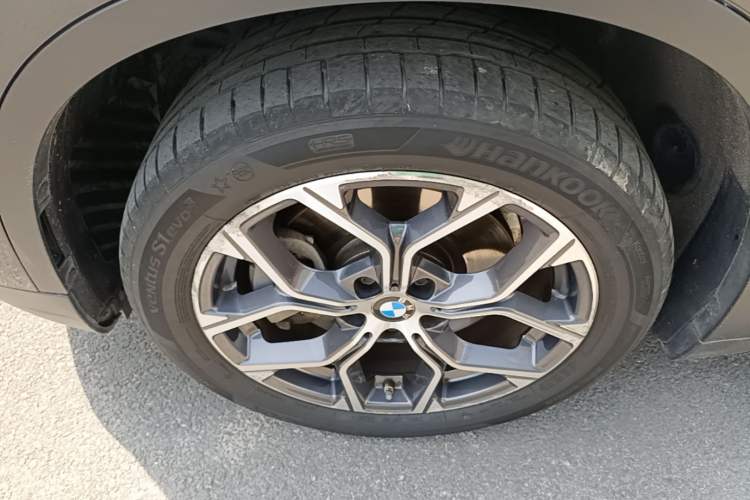 Used BMW X1 2021 sDrive25Li Leading Model Left Front Wheel Hub