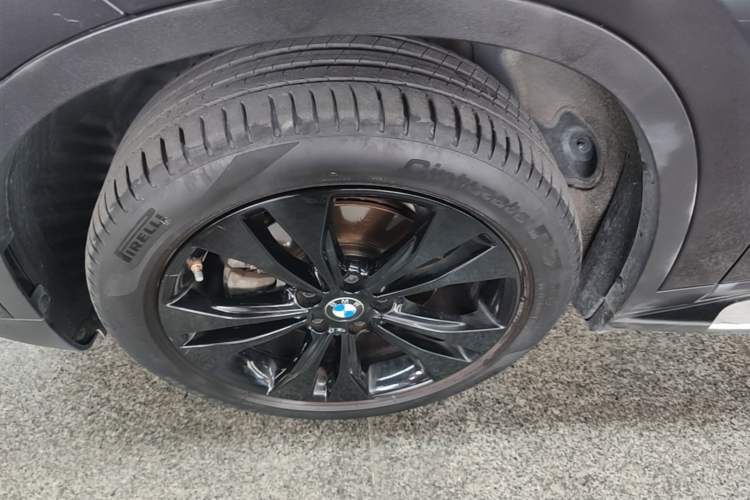 Used BMW X1 2021 sDrive20Li Fashion Model Left Front Wheel Hub