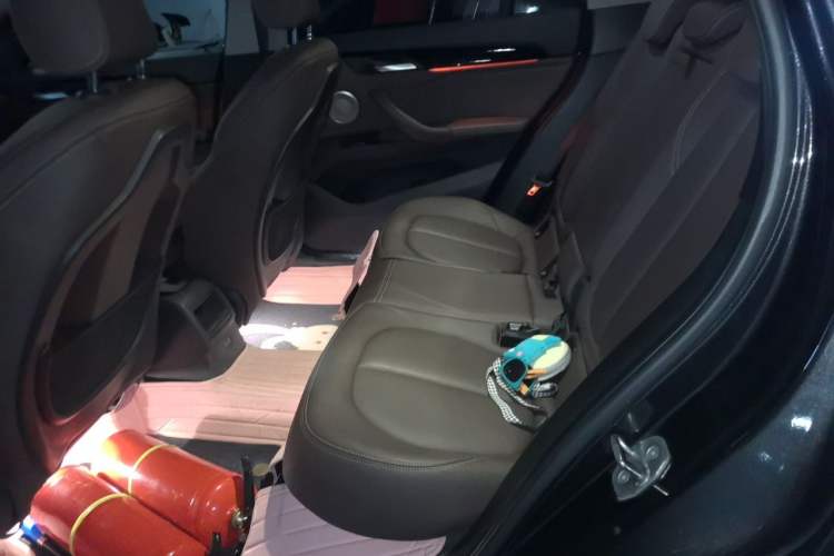 Used BMW X1 2021 sDrive20Li Fashion Model Left Rear Seat