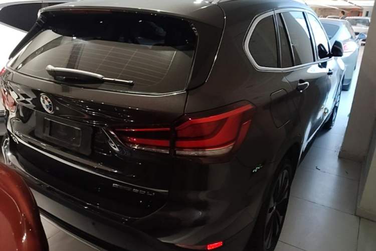 Used BMW X1 2021 sDrive20Li Fashion Model Rear Right 45 Deg