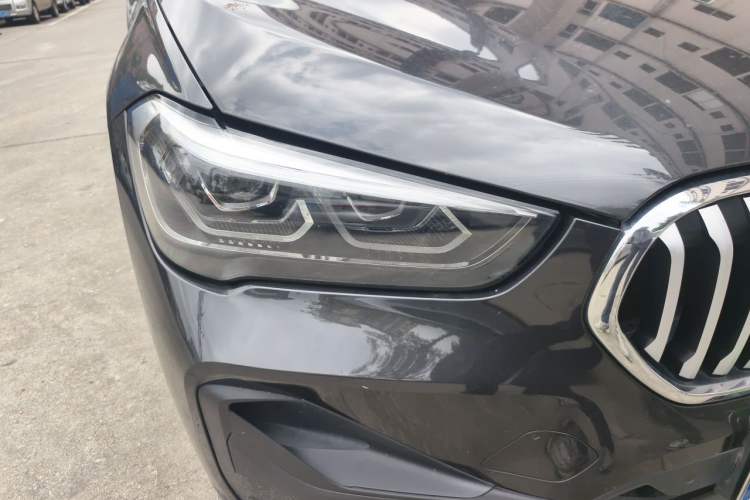 Used BMW X1 2021 sDrive20Li Fashion Model Right Front Headlight