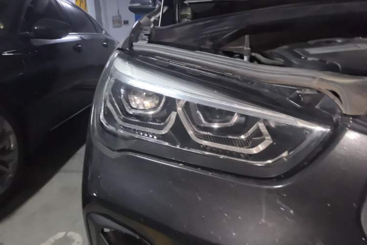 Used BMW X1 2021 sDrive20Li Fashion Model Right Front Headlight