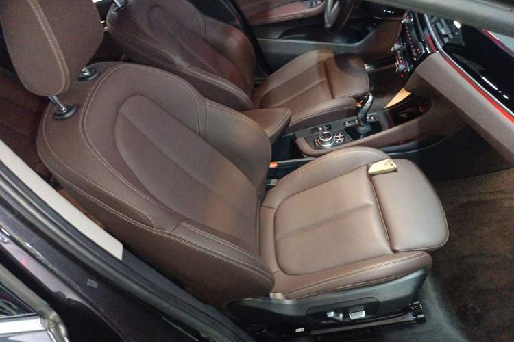Used BMW X1 2021 sDrive25Li Leading Model Right Front Seat