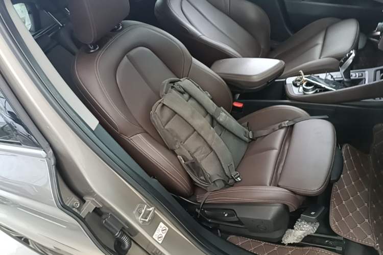 Used BMW X1 2021 Restyled sDrive20Li Fashion Version Right Front Seat
