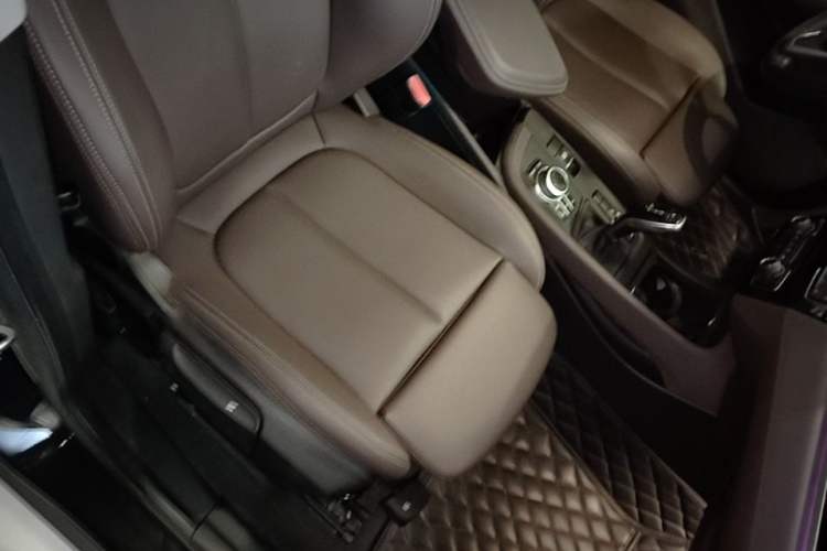 Used BMW X1 2021 sDrive20Li Fashion Model Right Front Seat