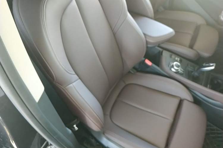 Used BMW X1 2021 Restyled sDrive25Li Leading Edition Right Front Seat