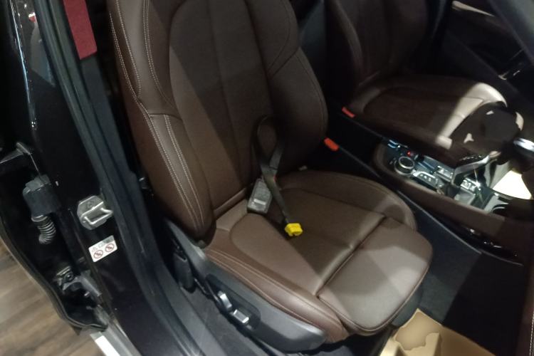 Used BMW X1 2021 Revised xDrive25Li Premium Edition Right Front Seat