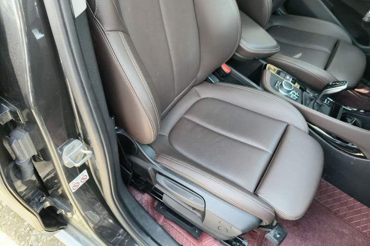 Used BMW X1 2021 sDrive20Li Premium Edition Right Front Seat