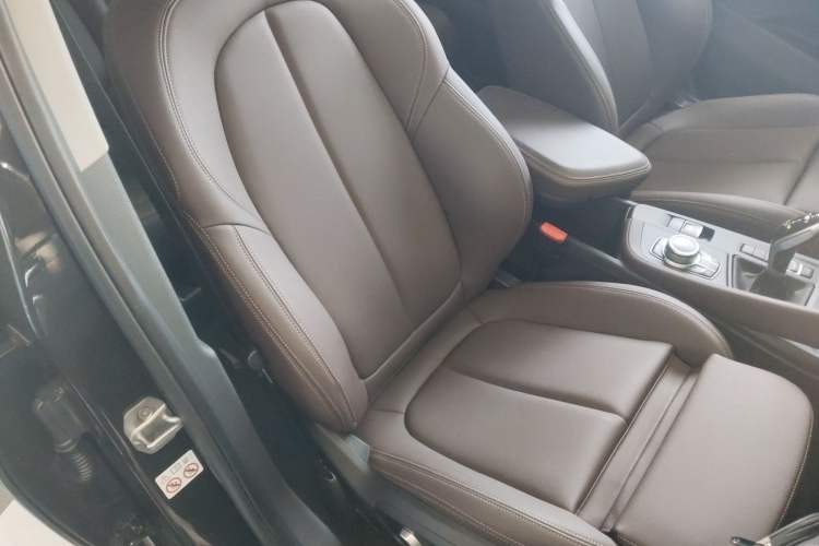 Used BMW X1 2021 Restyled sDrive25Li Leading Edition Right Front Seat