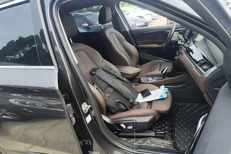 Used BMW X1 2021 sDrive25Li Leading Model Right Front Seat