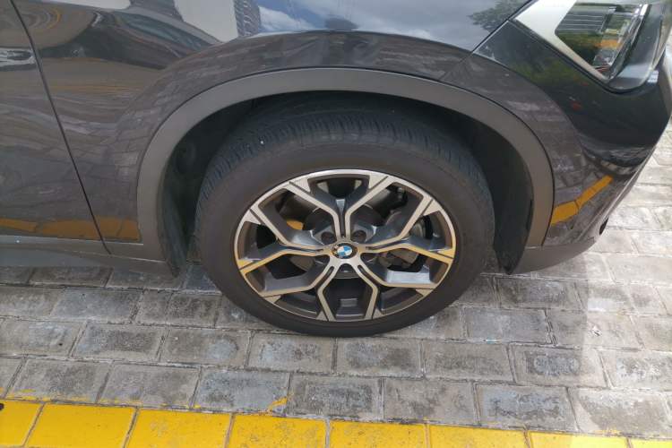 Used BMW X1 2021 sDrive25Li Leading Model Right Front Wheel Hub
