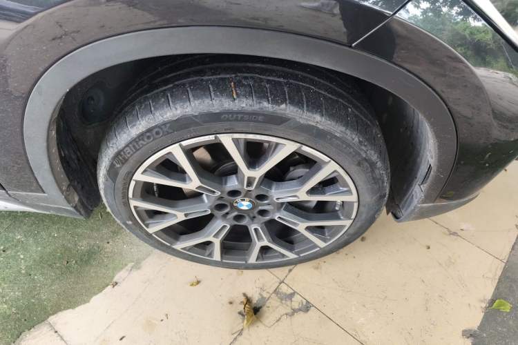 Used BMW X1 2021 xDrive25Li Luxury Model Right Front Wheel Hub