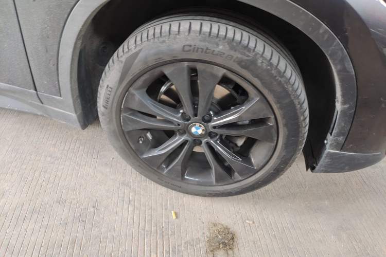 Used BMW X1 2021 sDrive20Li Fashion Model Right Front Wheel Hub