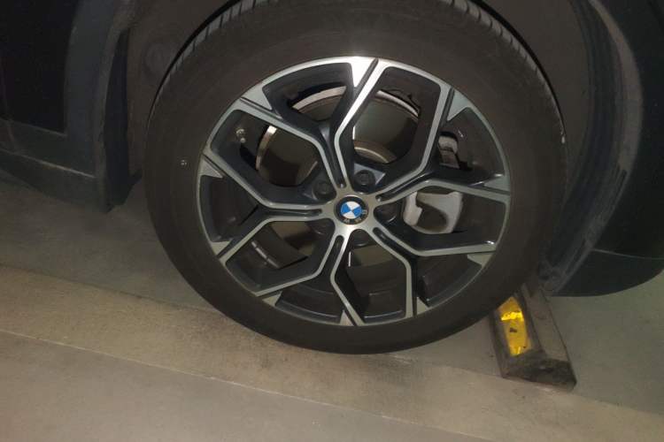 Used BMW X1 2021 sDrive25Li Leading Model Right Front Wheel Hub