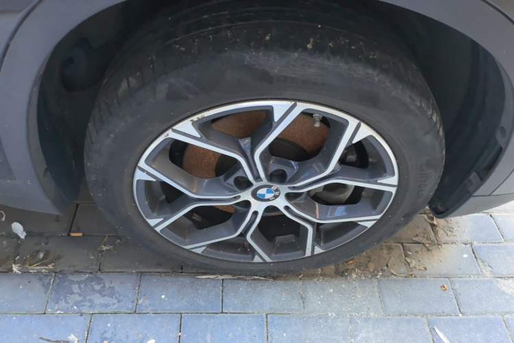 Used BMW X1 2021 Restyled sDrive25Li Leading Edition Right Front Wheel Hub