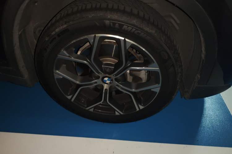 Used BMW X1 2021 sDrive25Li Leading Model Right Front Wheel Hub