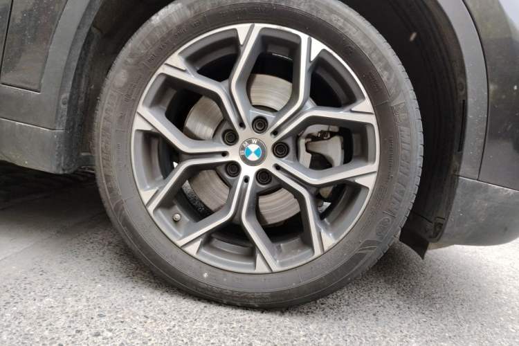 Used BMW X1 2021 sDrive25Li Leading Model Right Front Wheel Hub