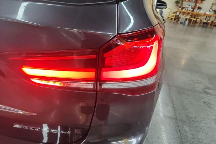 Used BMW X1 2021 sDrive20Li Fashion Model Right Rear Taillight