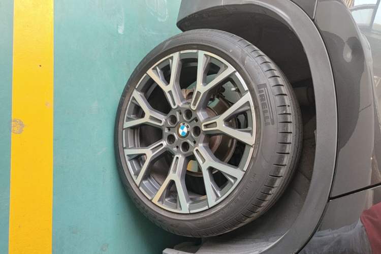 Used BMW X1 2021 xDrive25Li Luxury Model Right Rear Wheel Hub