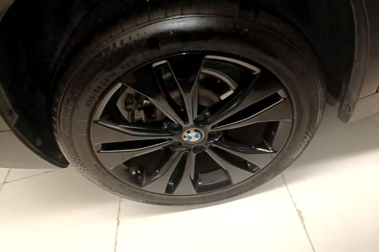 Used BMW X1 2021 sDrive20Li Fashion Model Right Rear Wheel Hub