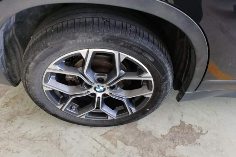 Used BMW X1 2021 Restyled sDrive25Li Leading Edition Right Rear Wheel Hub