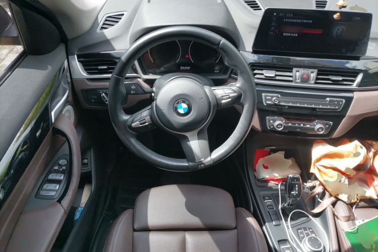 Used BMW X1 2021 sDrive25Li Leading Model Steering Wheel