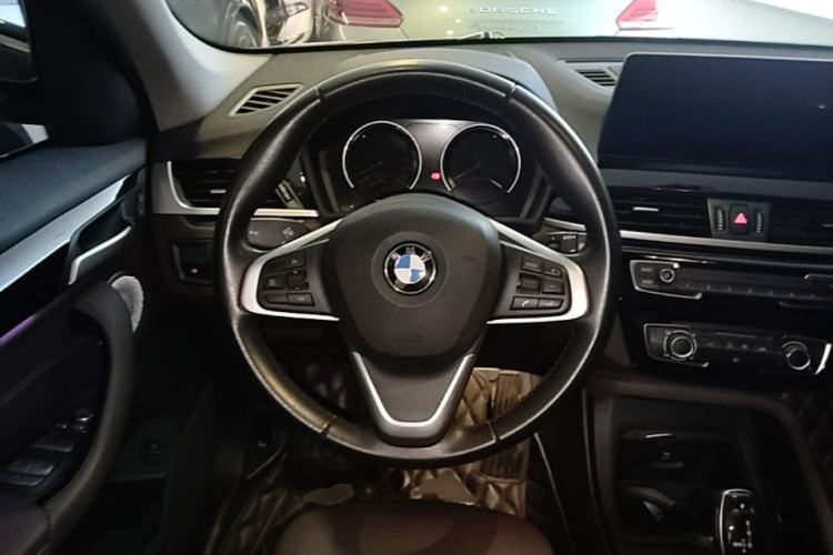 Used BMW X1 2021 sDrive20Li Fashion Model Steering Wheel