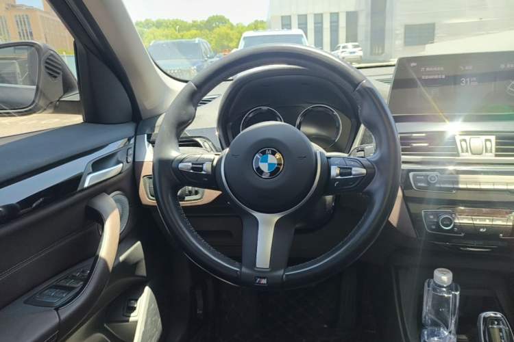 Used BMW X1 2021 Restyled sDrive25Li Leading Edition Steering Wheel
