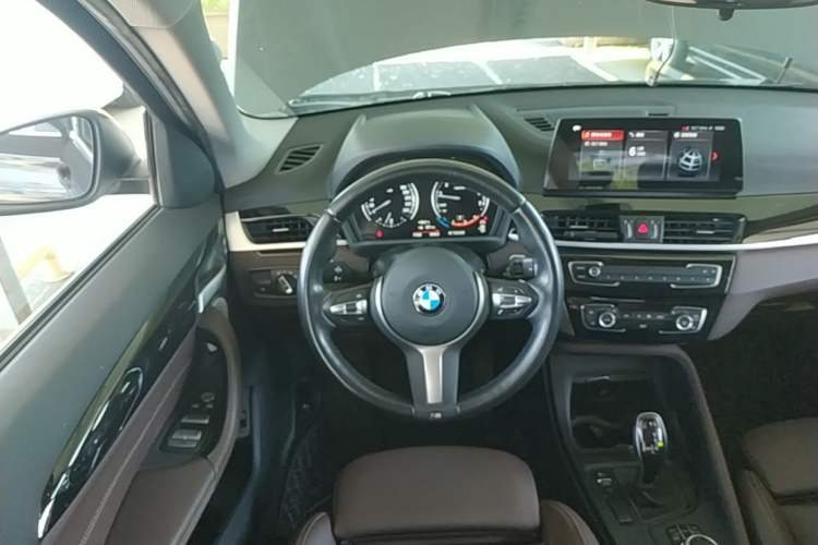 Used BMW X1 2021 Restyled sDrive25Li Leading Edition Steering Wheel