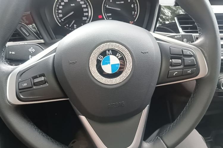 Used BMW X1 2021 sDrive20Li Fashion Model Steering Wheel