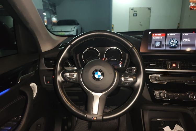 Used BMW X1 2021 sDrive25Li Leading Model Steering Wheel