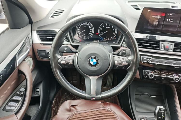 Used BMW X1 2021 sDrive25Li Leading Model Steering Wheel