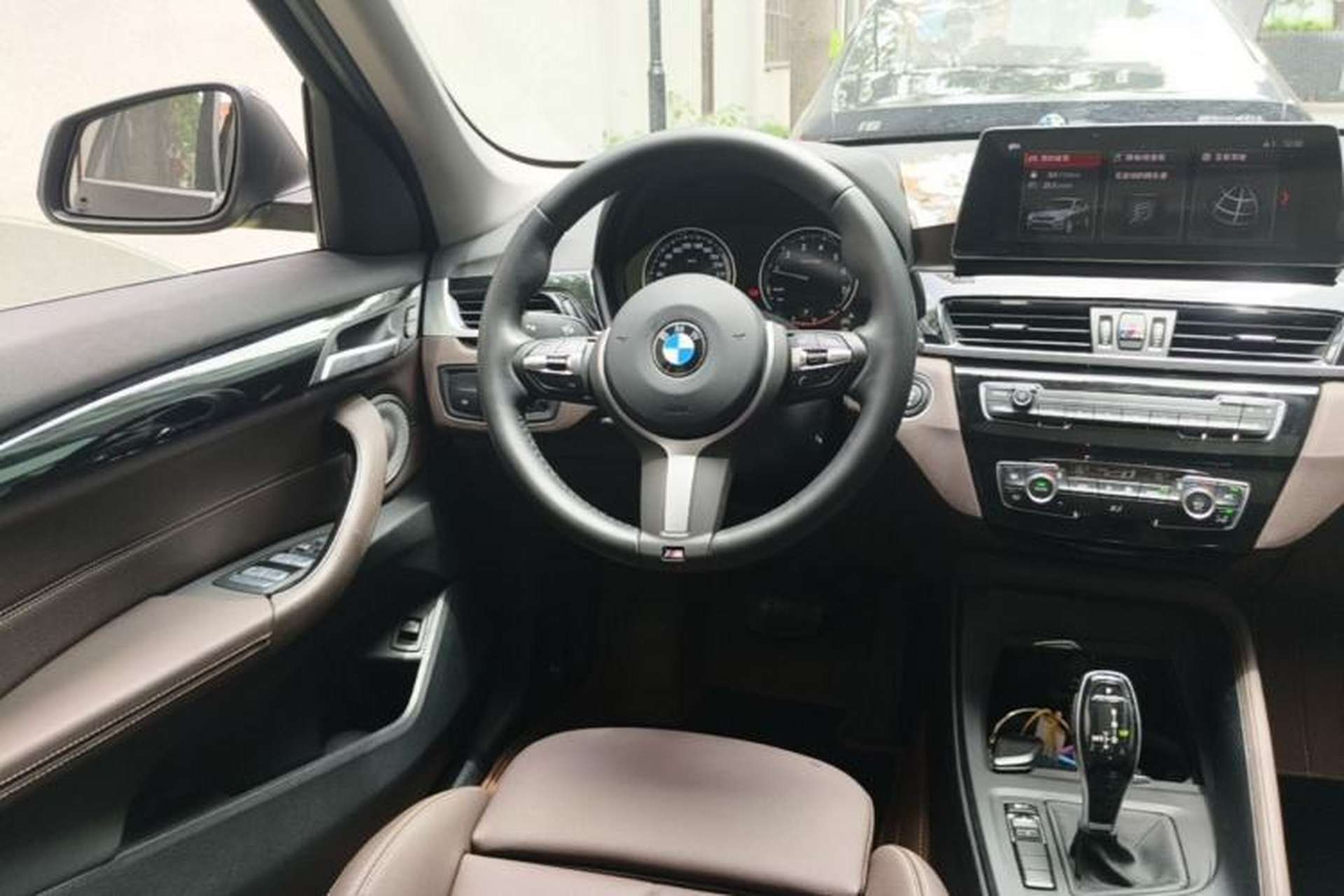 Used BMW X1 2021 sDrive25Li Leading Model Steering Wheel